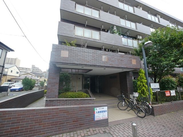 エントランス　★エントランスです★