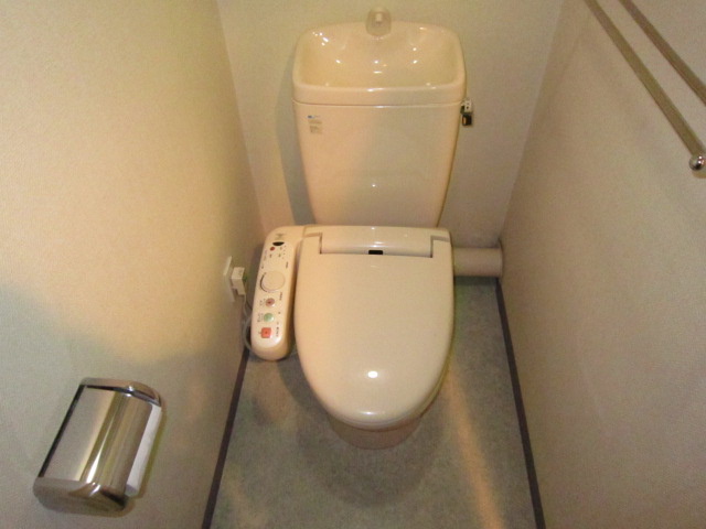 ホープ松屋町住吉のトイレ写真