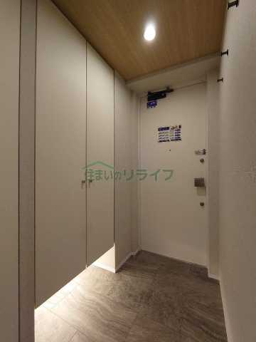玄関　レジディア市ヶ谷