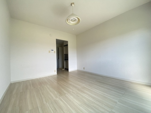 HOUSEIIの居間写真