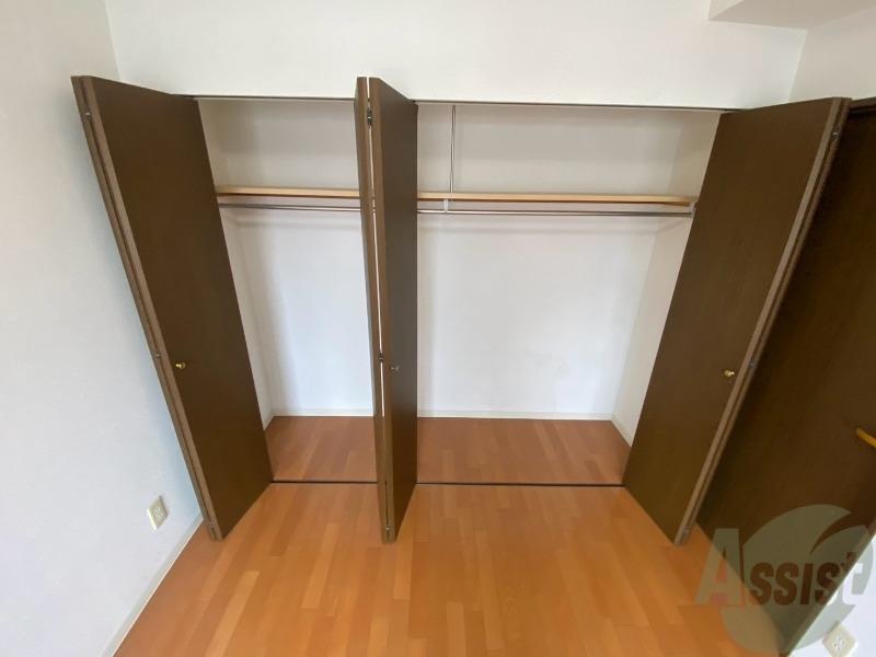収納　収納もバッチリあるのでお部屋が片付きますよ！