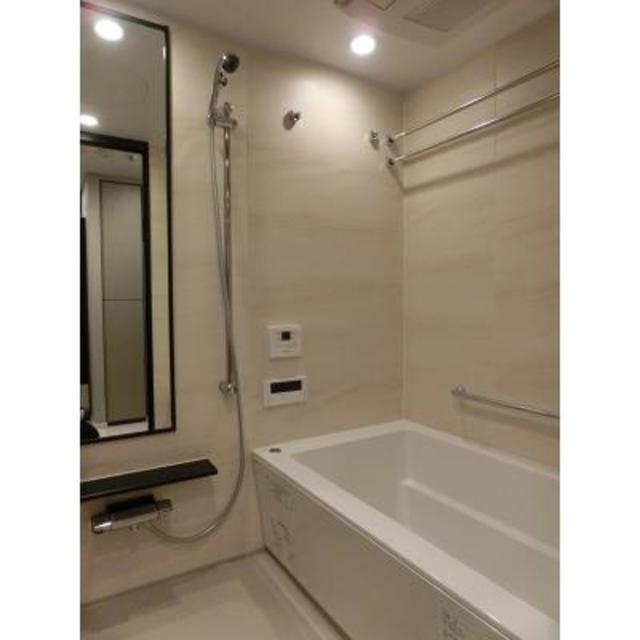バス・シャワールーム　※写真は同タイプ住戸です。