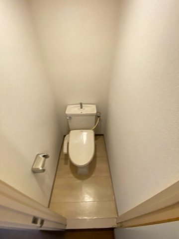 ＪＲ総武本線 都賀駅 徒歩9分 4階建 築33年のトイレ写真