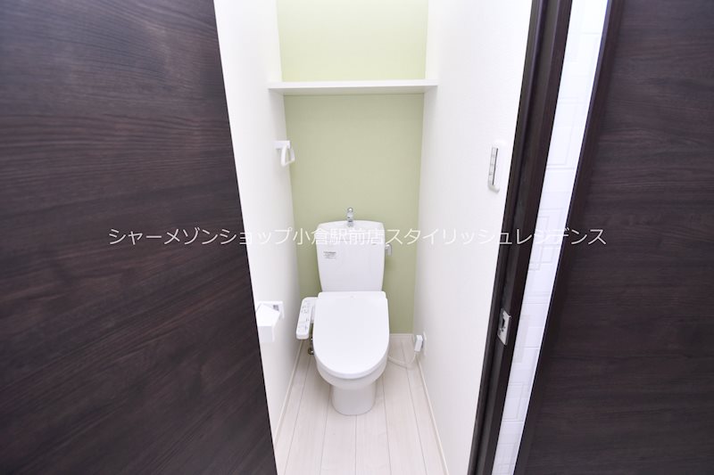 トイレ　床・建具・アクセントクロス等は階数により異なる為、現況を優先