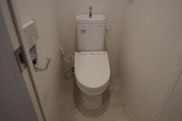 ALTERNA祐天寺のトイレ写真