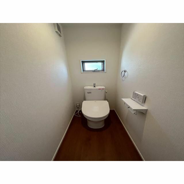 トイレ　シンプルで使いやすいトイレです