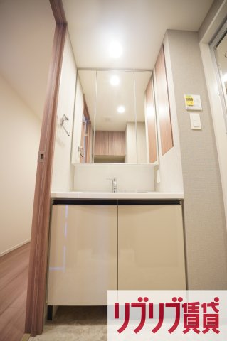 ＪＲ総武線 千葉駅 徒歩4分 15階建 築3年の内装写真