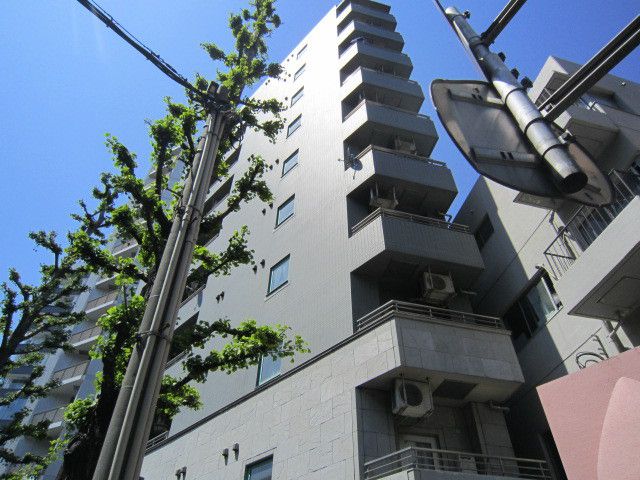 東京都港区南青山６（マンション）の賃貸物件の外観