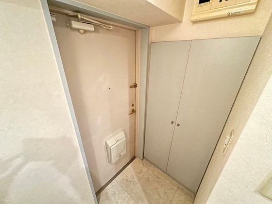 玄関　※別部屋の写真です