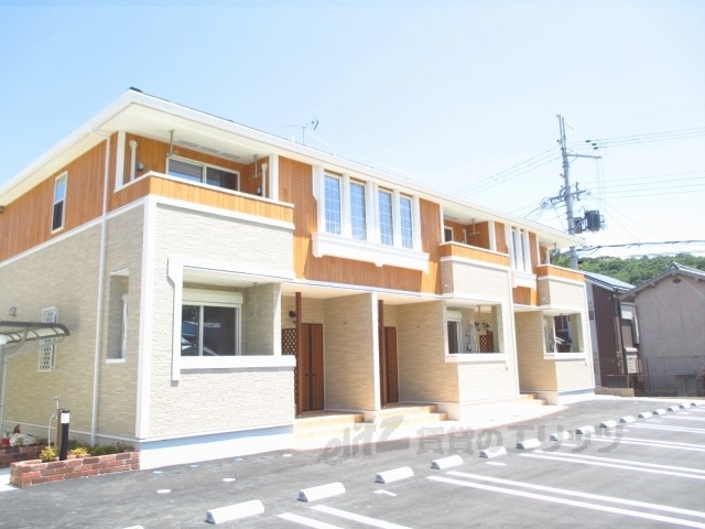 桜井市大字浅古のアパートの建物外観