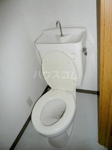 【袋井市堀越のアパートのトイレ】