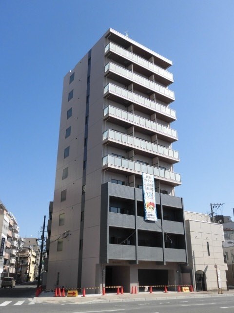 広島市中区竹屋町のマンションの建物外観