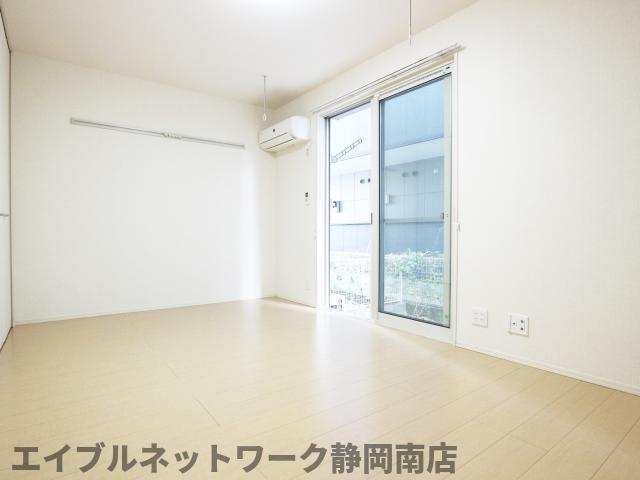 居室・リビング　使いやすいリビングです