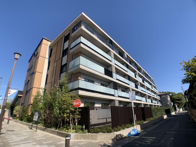 【市川市本行徳のマンションの建物外観】