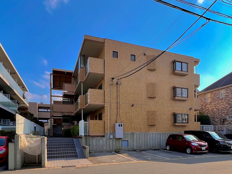 【レキオ幕張本郷の建物外観】