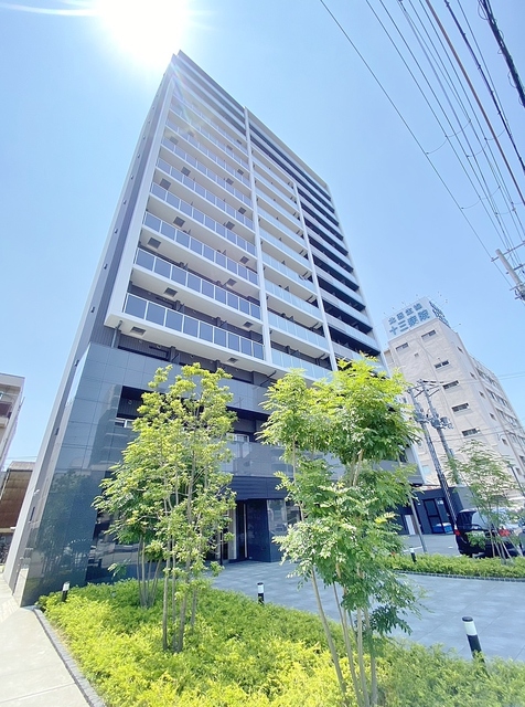 大阪市淀川区木川西のマンションの建物外観