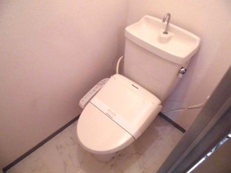 トイレ　図面と現状に相違がある場合には現状を優先