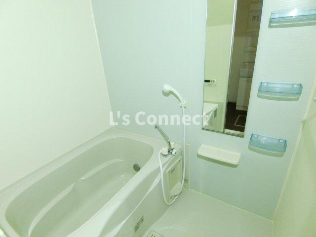 バス・シャワールーム　追焚き、浴室乾燥付きのお風呂。