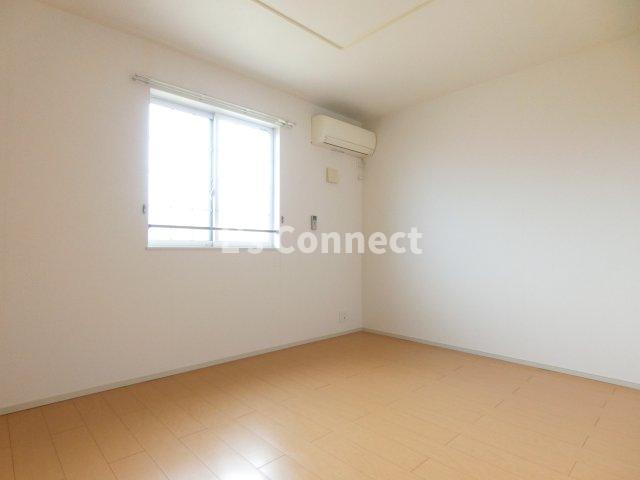 その他　北側洋室にもエアコン付きです。