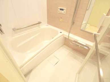 バス・シャワールーム　※写真は同タイプ住戸です