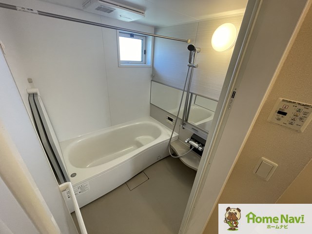 バス・シャワールーム　浴室乾燥機・追い焚き付き