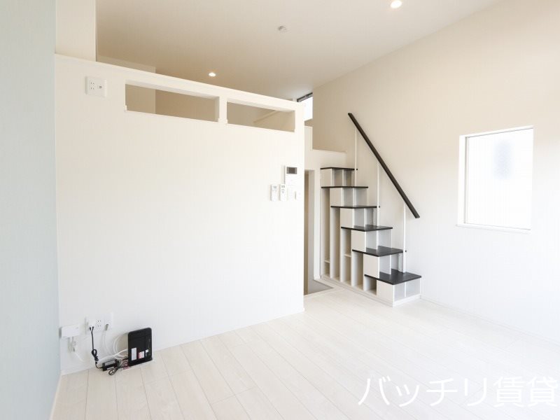 居室・リビング　同型イメージの為、現状を優先致します。