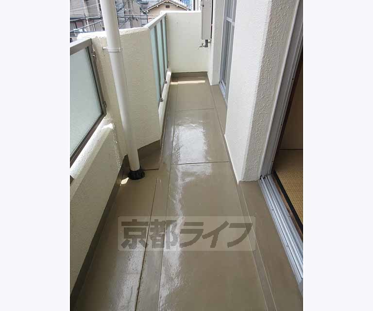 バルコニー　洗濯物たくさん干せます・・