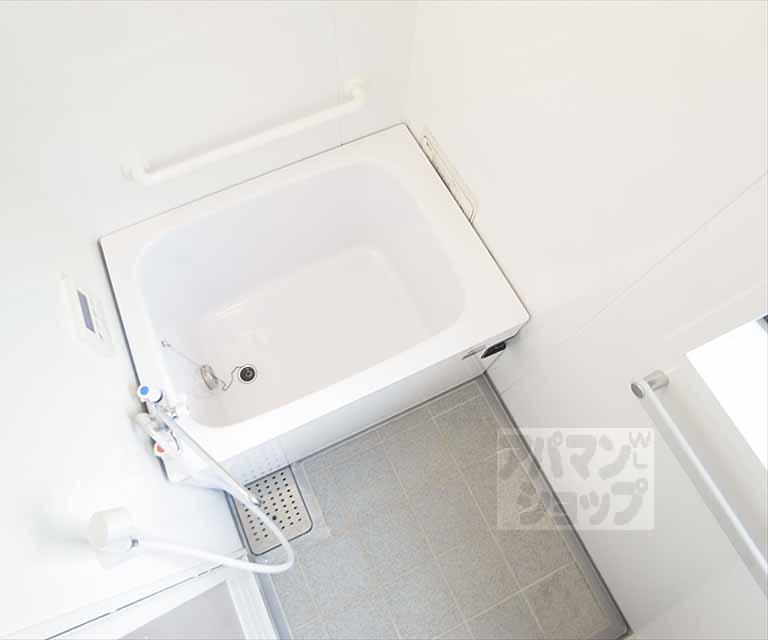 バス・シャワールーム　１－２０１号室写真使用