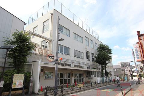 小学校　文京区立千駄木小学校（小学校）まで475m