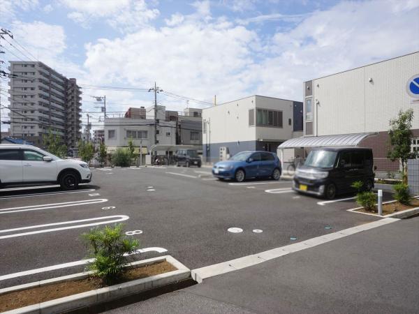 駐車場　駐車場