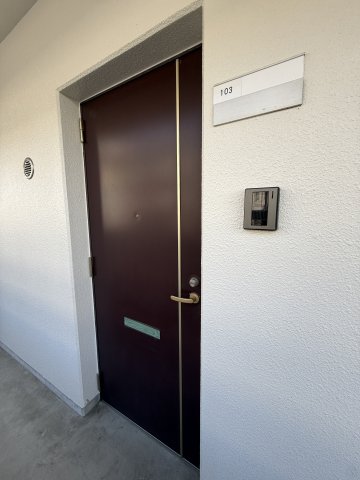 居室・リビング　同タイプ別室