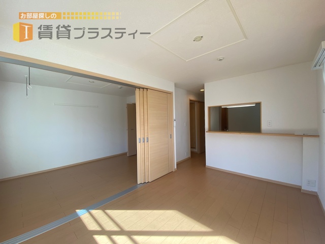 居室・リビング　※間取り反転タイプ