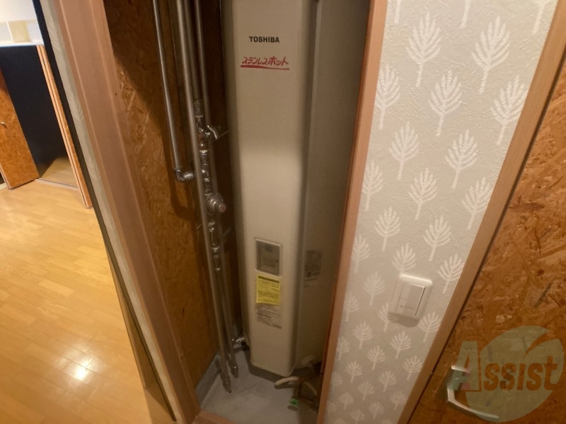 その他　電気温水器です。オール電化でお得で安心ですね。