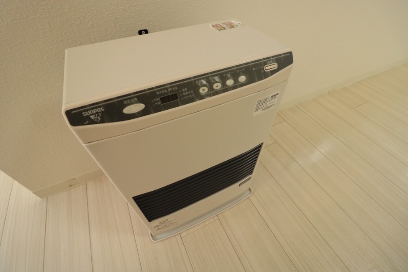 その他設備　嬉しい灯油ストーブ♪