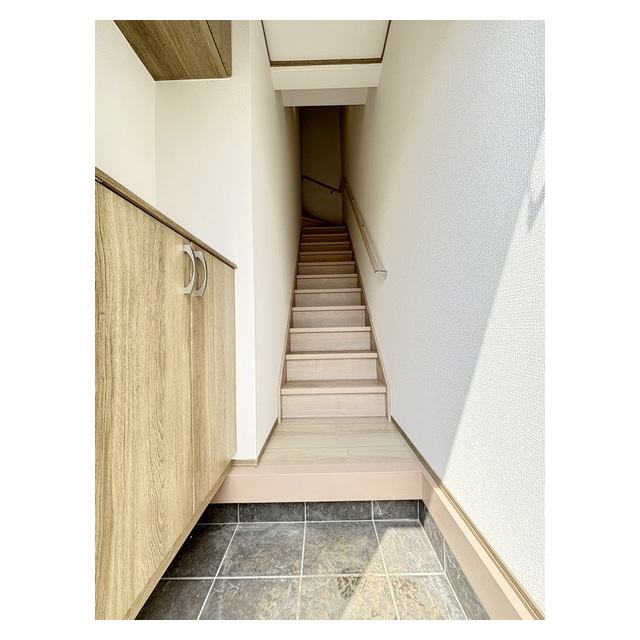 玄関　収納が豊富な玄関