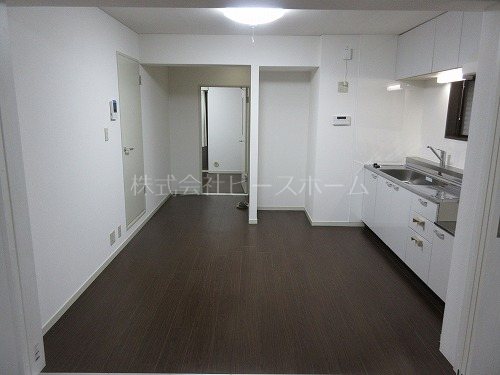 居室・リビング　※別号室参考写真