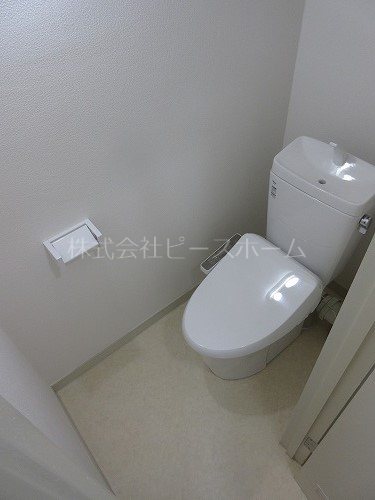 トイレ　※別号室参考写真