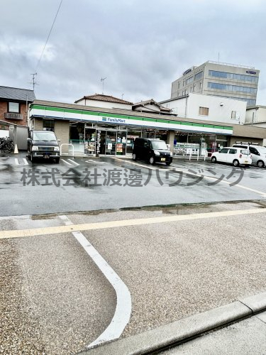 コンビニ　ファミリーマート南吹田1丁目店（コンビニ）まで424m