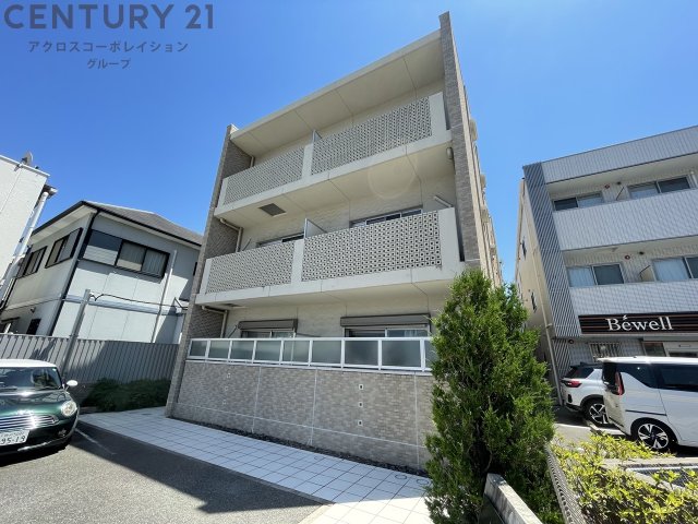 建物外観　オートロック付きで安心です♪