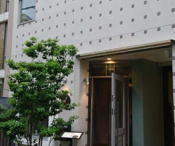 飲食店　中華料理店 乃木坂結 yui(ユイ)（飲食店）まで772m