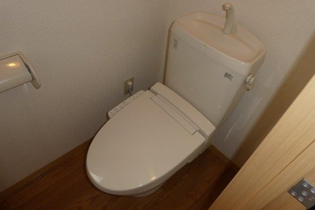 トイレ　ウォシュレット