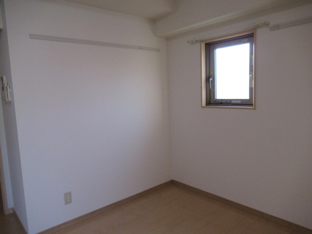 森塚第12マンションの居間写真