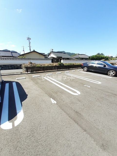【萩シーサイド京和の駐車場】