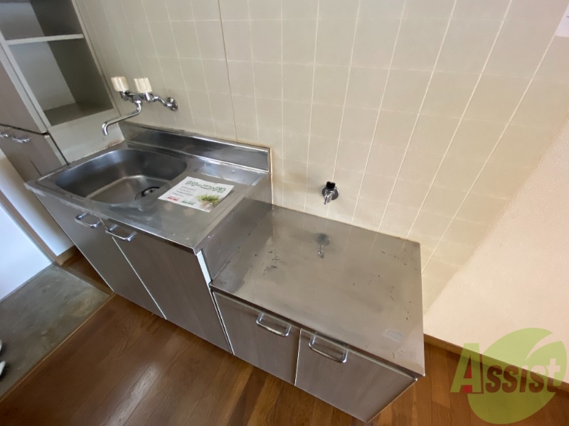 キッチン　こちらはキッチンです。料理するのが楽しみですね。