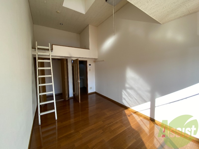 その他部屋・スペース　寝室はございませんがベッドも置けるスペースあります。