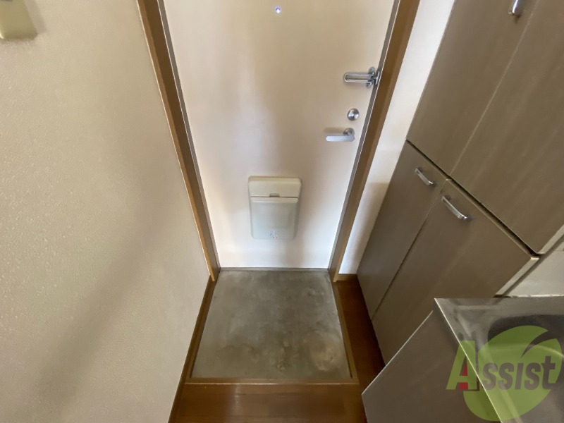 玄関　玄関から見た景色はこちらです。イメージできますか。