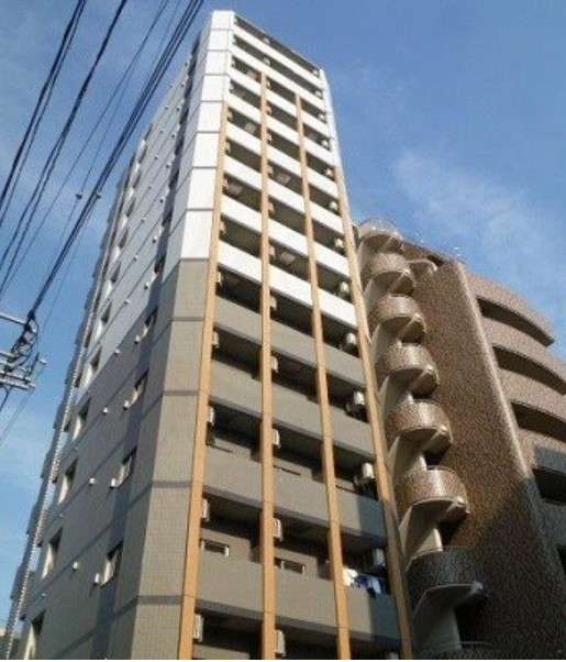 江東区亀戸のマンションの建物外観