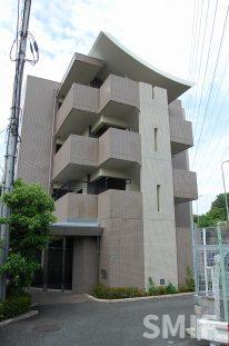 【豊中市若竹町のマンションの建物外観】