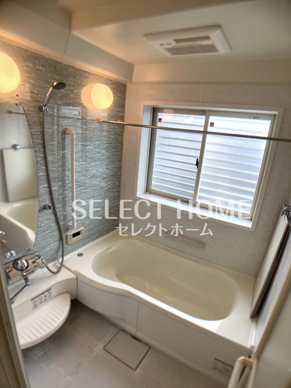 バス・シャワールーム　ゆったり過ごせるお風呂です