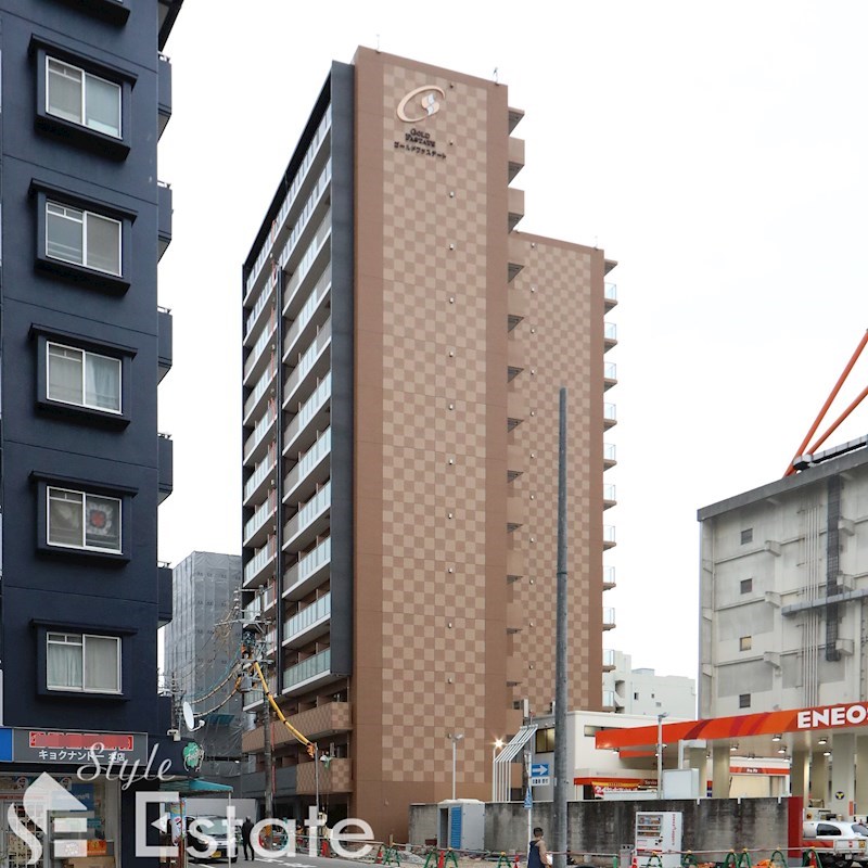 名古屋市西区新道のマンションの建物外観